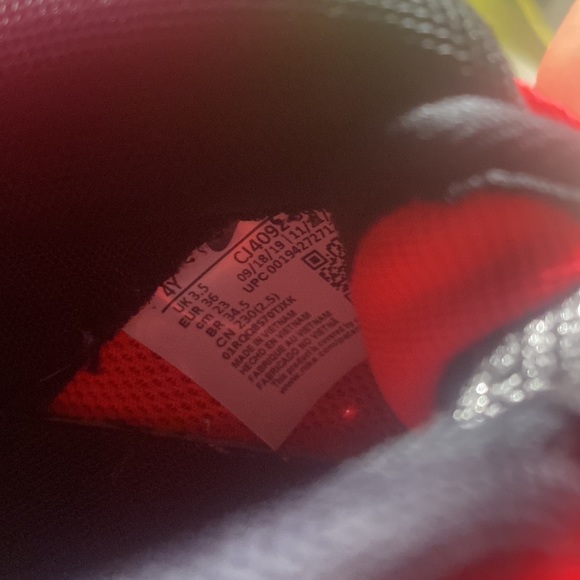 Sold Nike Air Force 1 LV8 3 CJ4092-600 size 4Y Red unisex like new condition - Picture 5 of 12